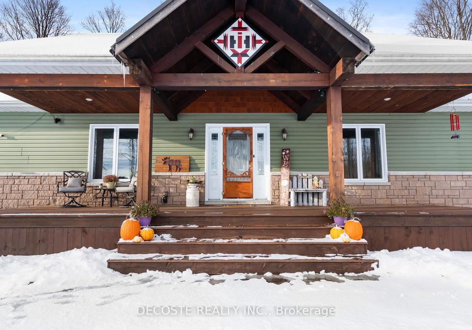 16471-maple-street-e-north-stormont-ontario-x12539922