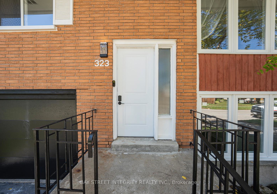 323-clifton-road-kitchener-ontario-x12540084
