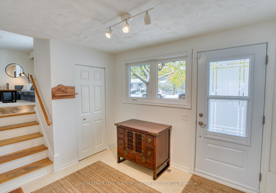 2550-iris-street-ottawa-ontario-x12540322