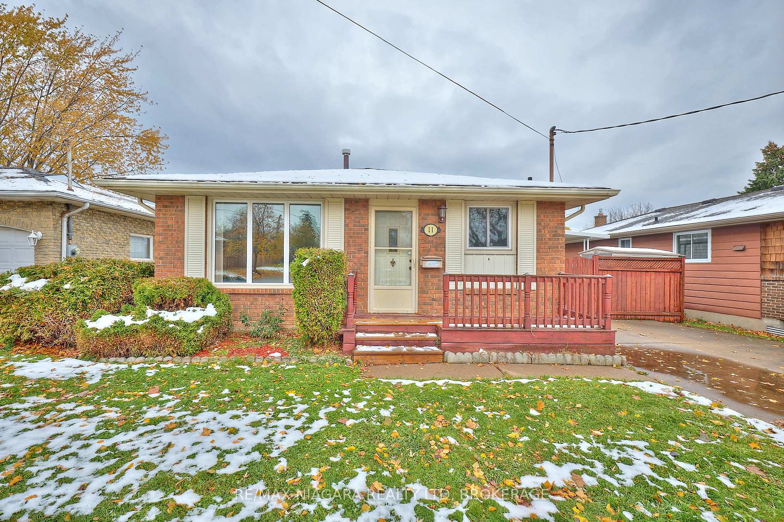 11-stonegate-drive-st-catharines-ontario-x12540846