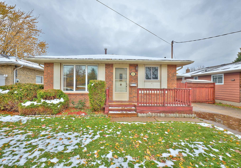 11-stonegate-drive-st-catharines-ontario-x12540846