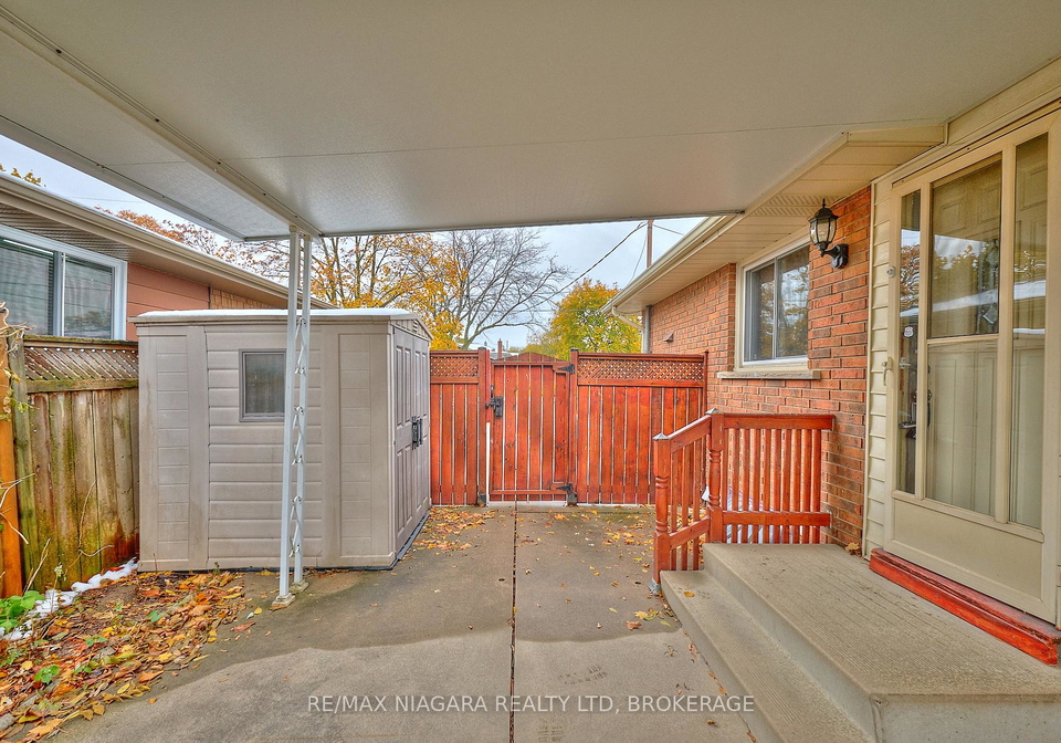 11-stonegate-drive-st-catharines-ontario-x12540846