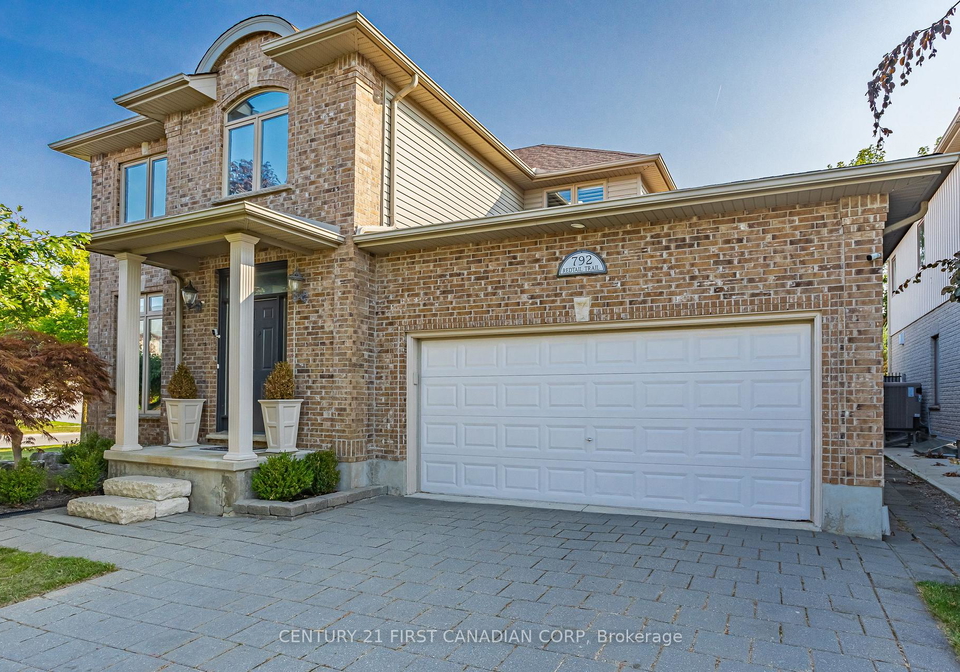 792-redtail-trail-london-north-ontario-x12541056