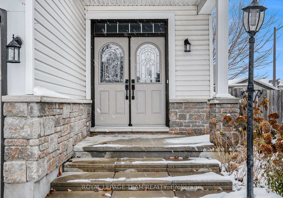 218-deercroft-avenue-ottawa-ontario-x12541232