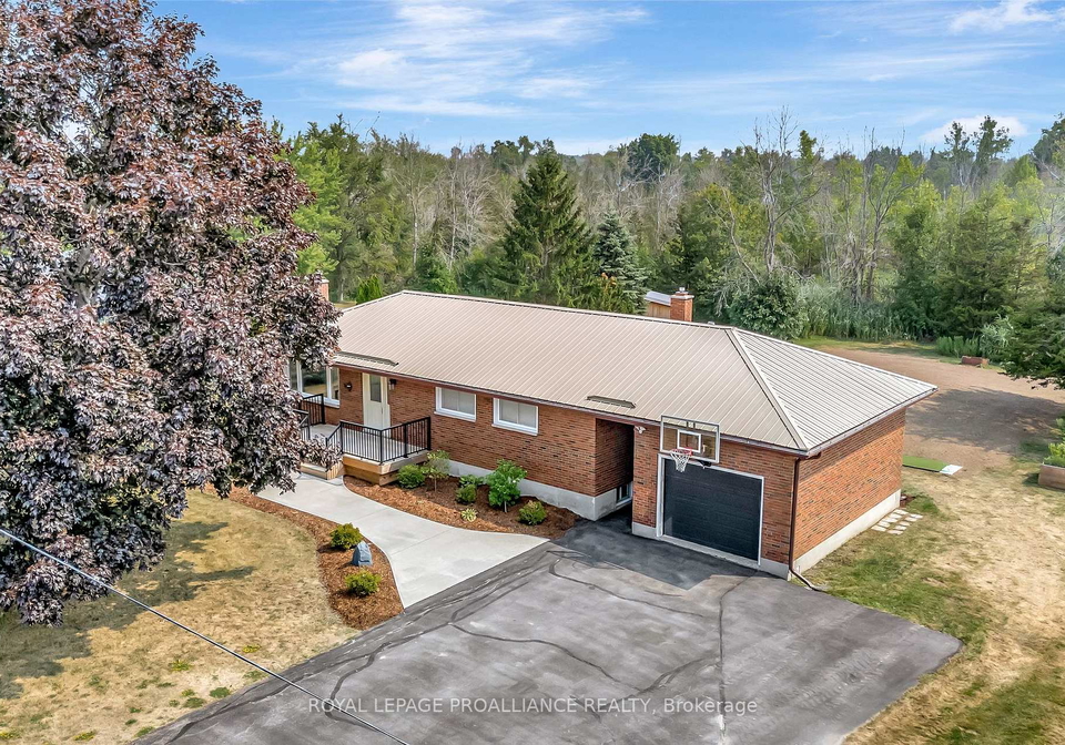 206-elmwood-drive-belleville-ontario-x12541850