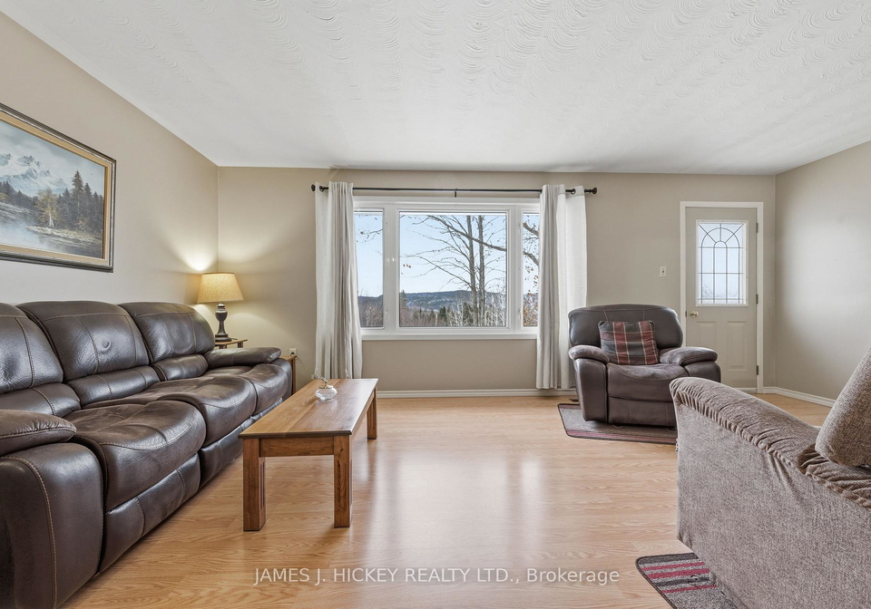 101-lance-road-laurentian-hills-ontario-x12542466