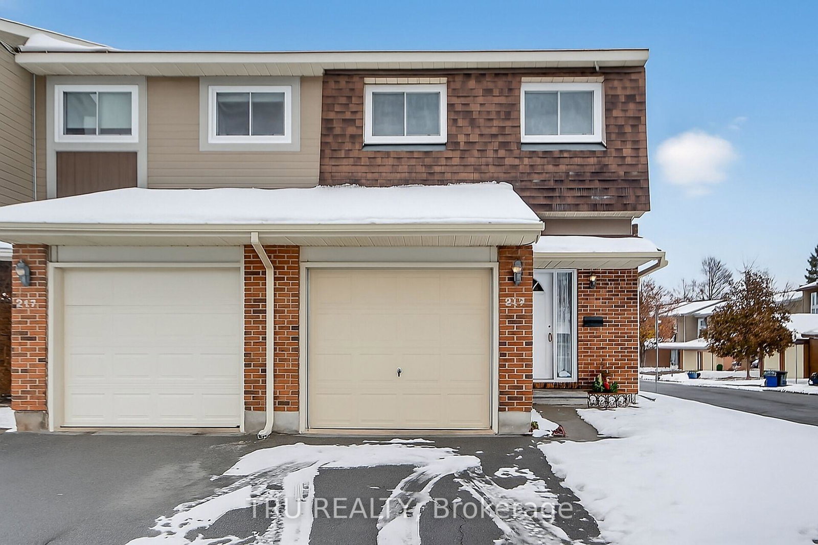 215-temby-private-hunt-club-south-keys-and-area-ottawa-ontario-x12542610