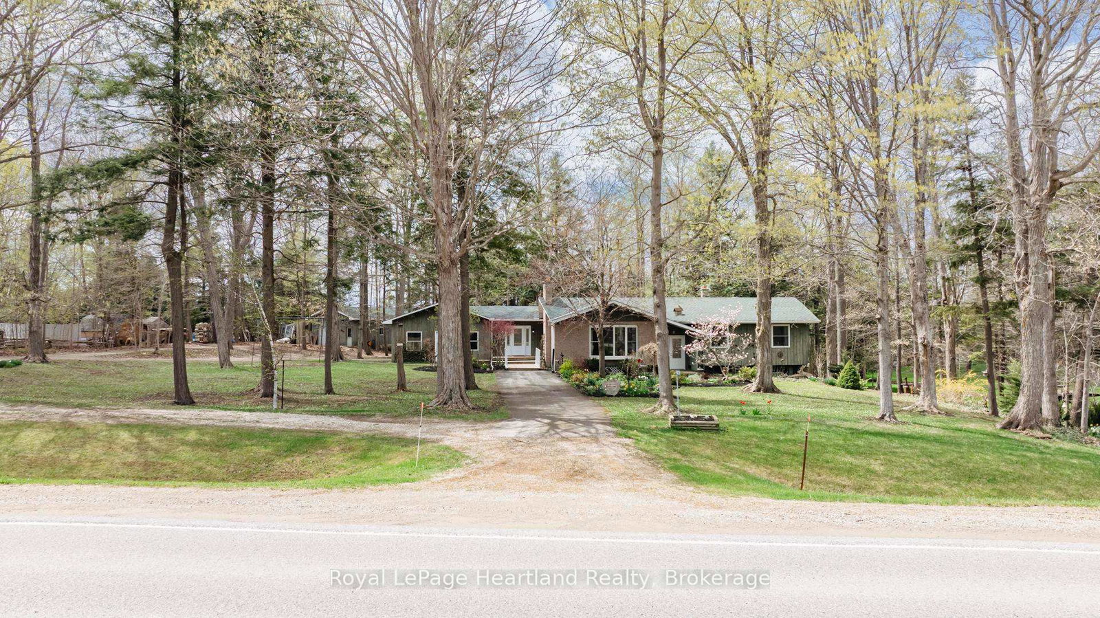 41829-amberley-road-morris-turnberry-ontario-x12542922