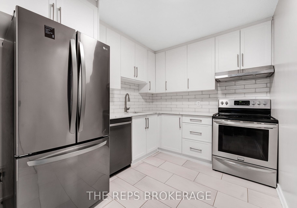 900-dynes-road-mooneys-bay-carleton-heights-and-area-ottawa-ontario-x12542968