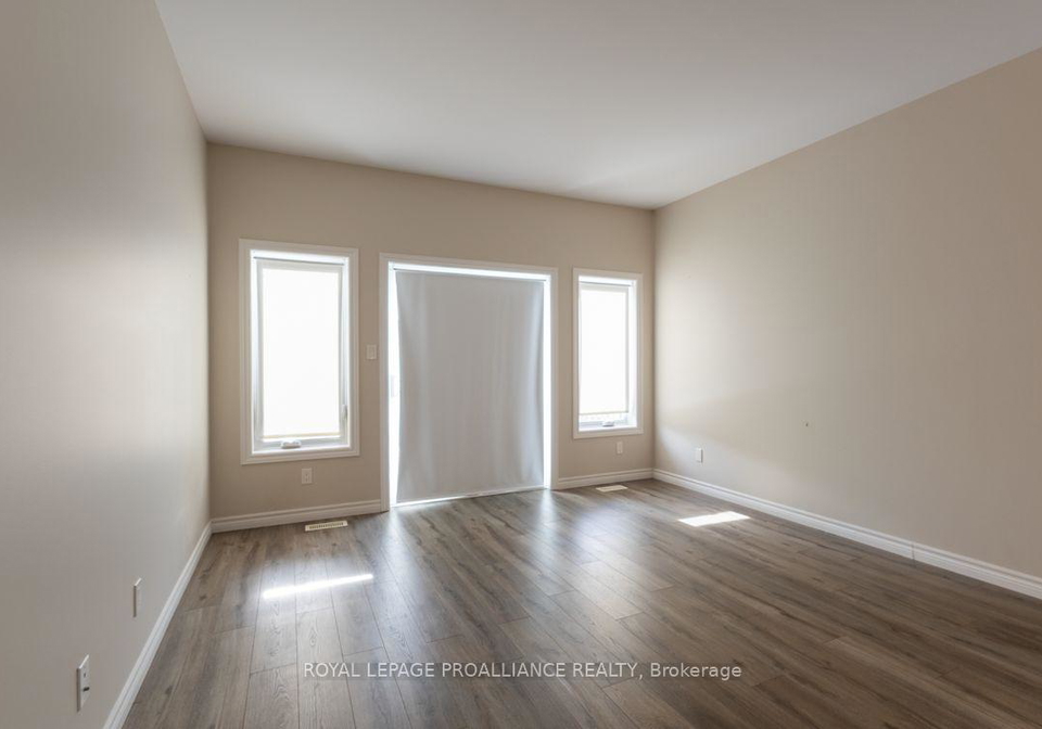 23-redwood-drive-belleville-ontario-x12543036