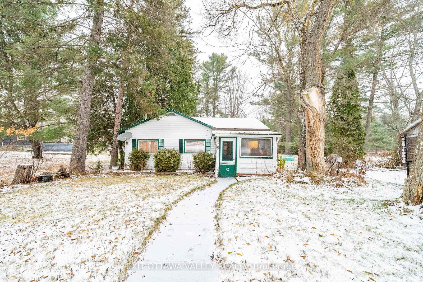 6-ottawa-street-laurentian-hills-ontario-x12544608