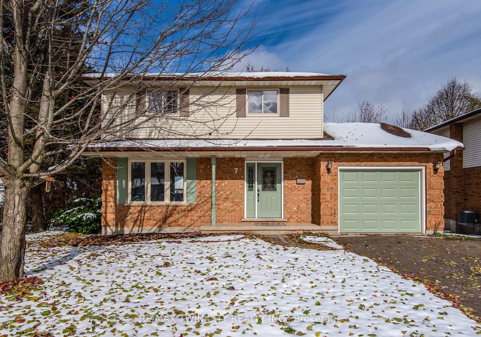 7-campbell-place-wellesley-ontario-x12545786