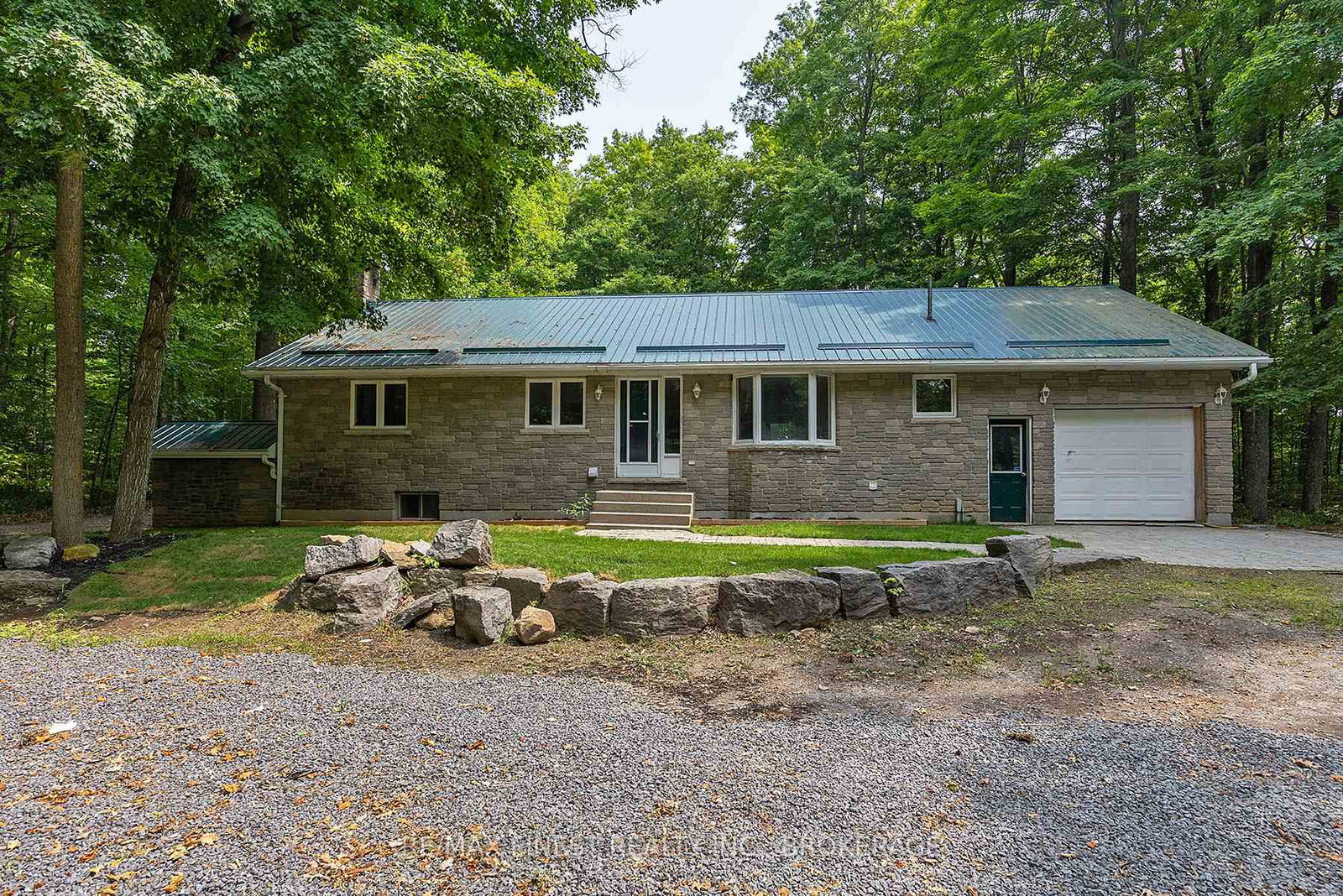 918-fry-road-prince-edward-county-ontario-x12545798