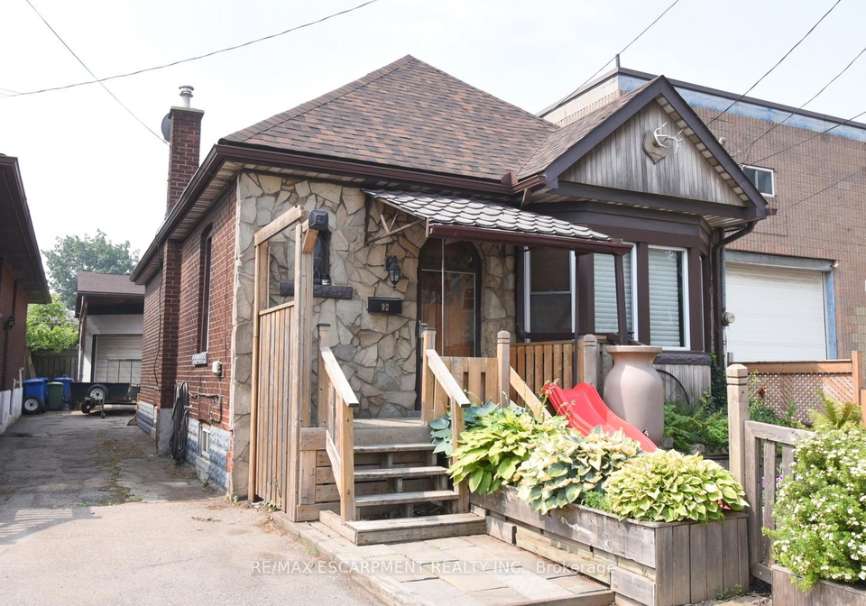92-gertrude-street-hamilton-ontario-x12546130