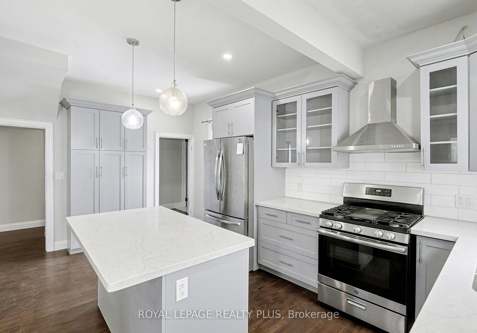 165-cavell-avenue-hamilton-ontario-x12546260