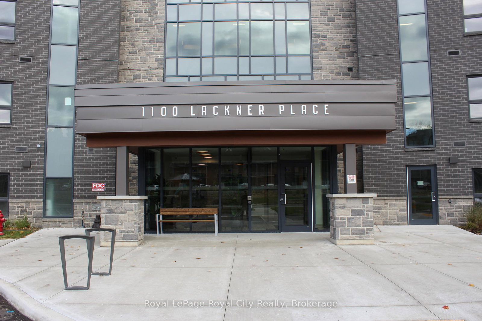 1100-lackner-place-kitchener-ontario-x12546278