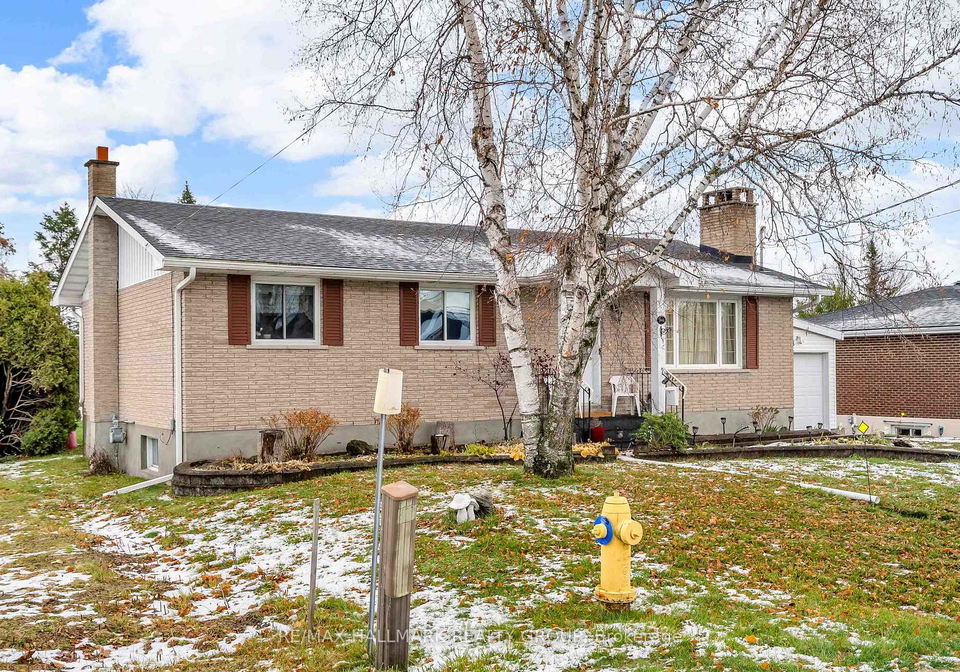 3341-bruce-street-south-stormont-ontario-x12546368