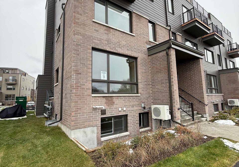 300-mishi-private-ottawa-ontario-x12546700