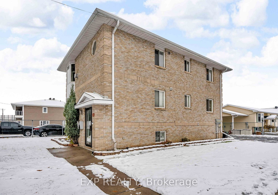 2093-pitt-street-cornwall-ontario-x12546744
