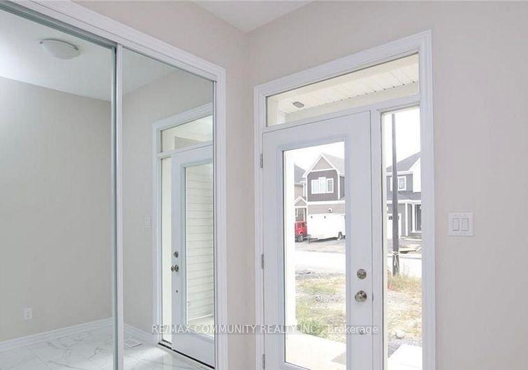 32-pacing-walk-ottawa-ontario-x12546920