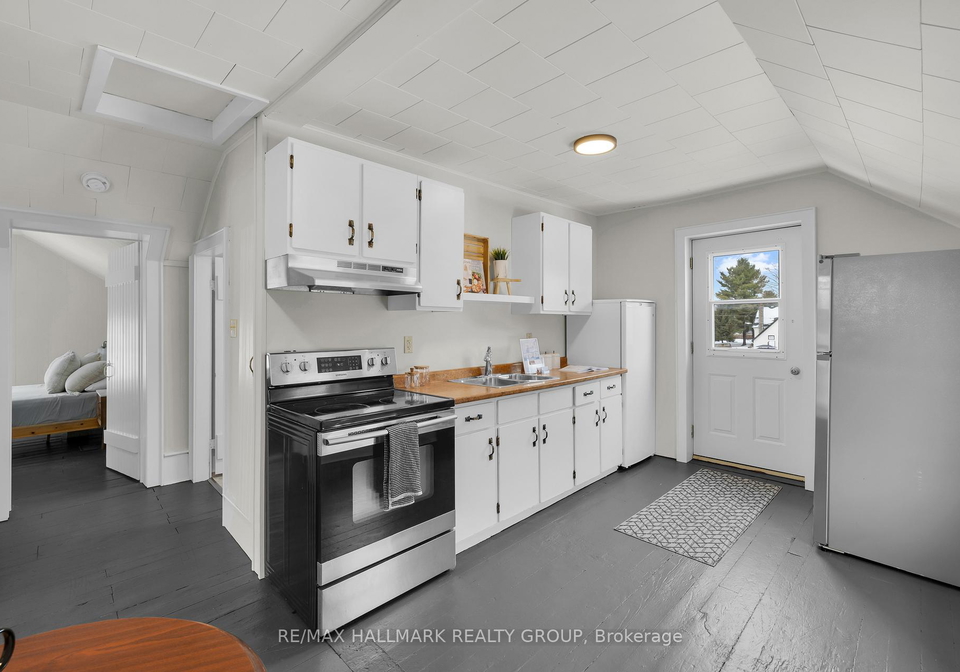 10-wellington-street-e-athens-ontario-x12547886