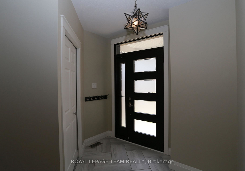 78-friendly-crescent-ottawa-ontario-x12548104