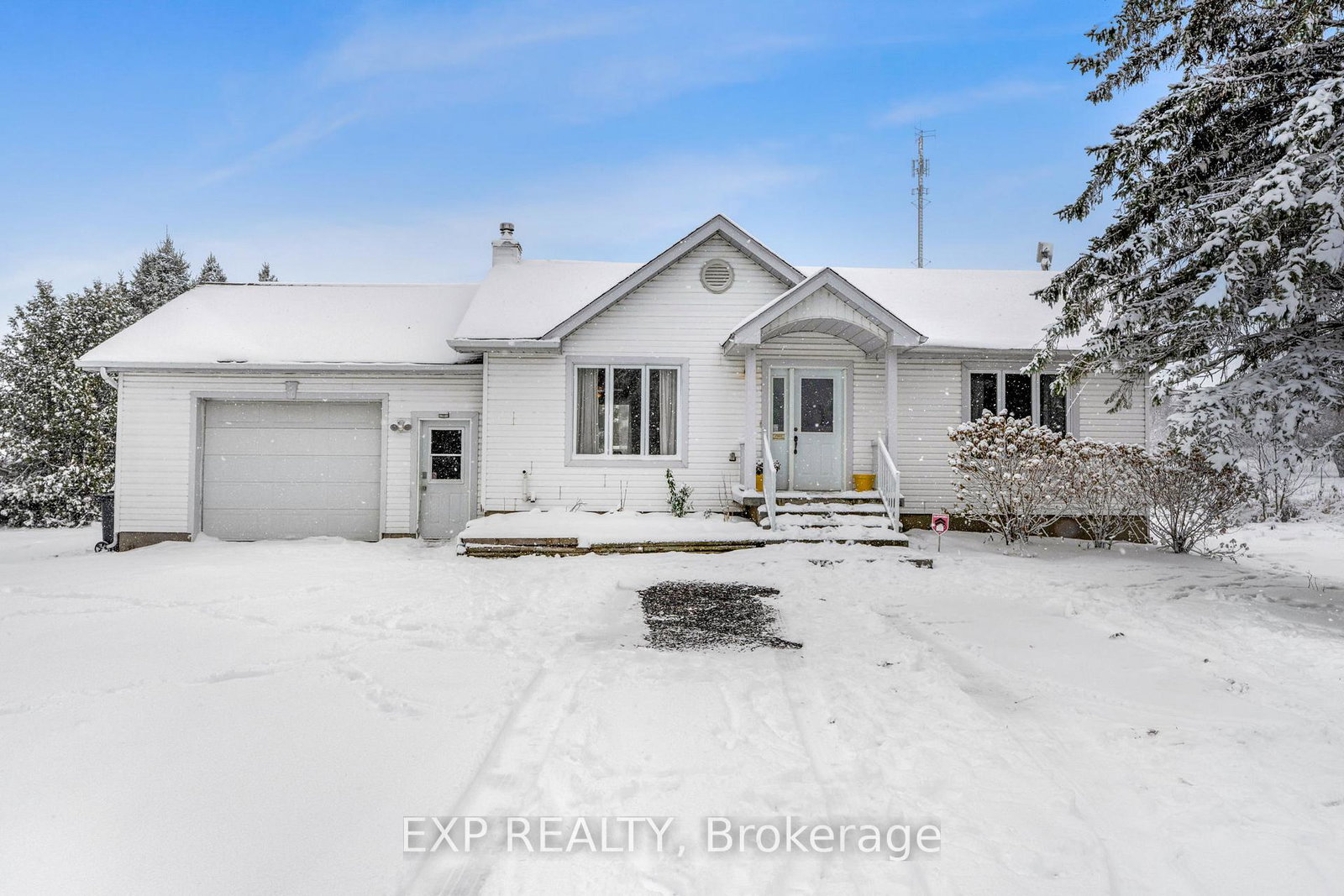 2690-pattee-road-e-champlain-ontario-x12548690
