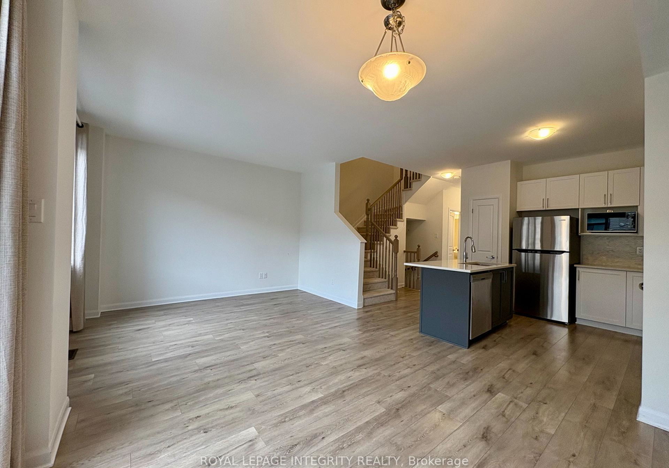 527-winterset-road-ne-kanata-ontario-x12548826