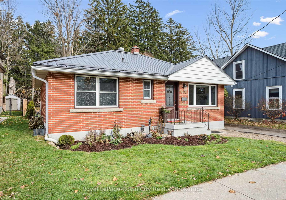 540-james-street-centre-wellington-ontario-x12548840