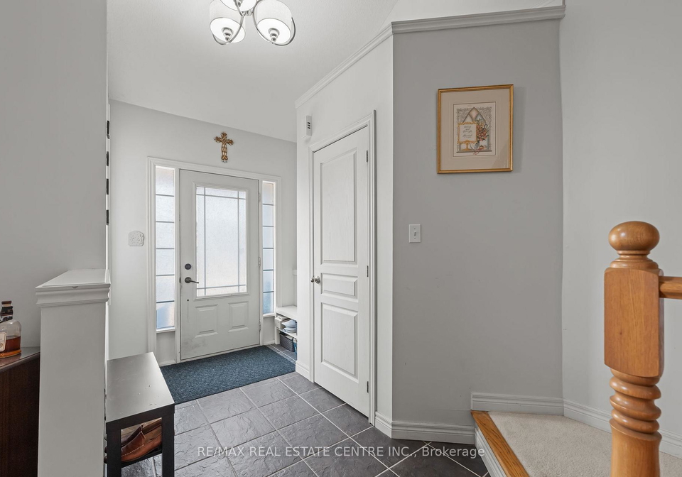 4-irongate-drive-brant-ontario-x12549064