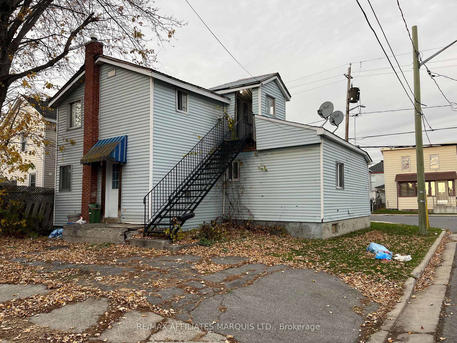 4-8-10-15-lennox-lane-w-cornwall-ontario-x12550530