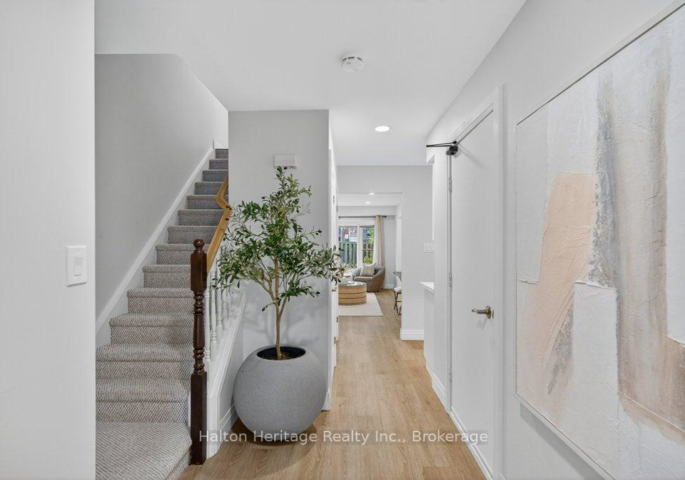14-brucedale-avenue-e-hamilton-ontario-x12550930