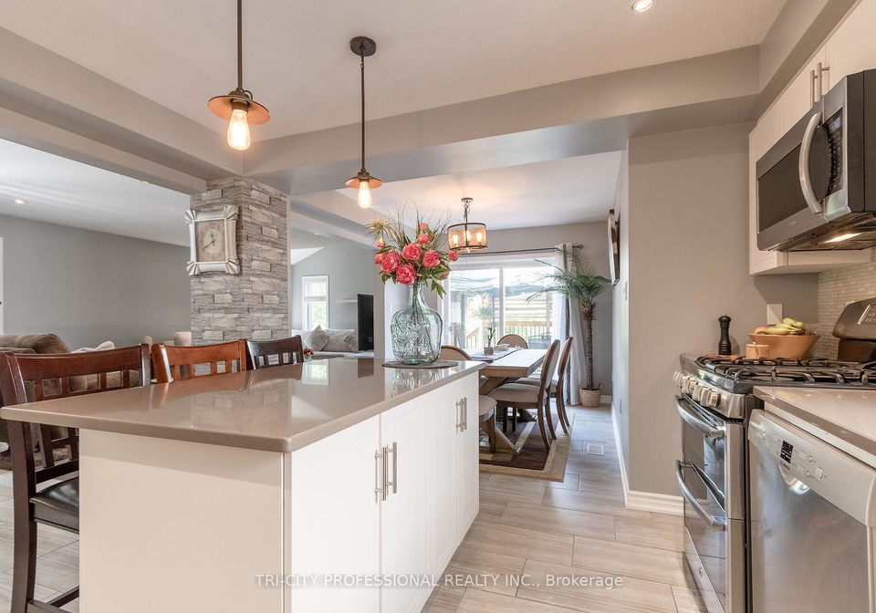 53-aberdeen-street-centre-wellington-ontario-x12551260