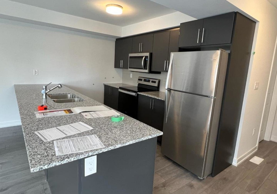 205-west-oak-trail-kitchener-ontario-x12551280