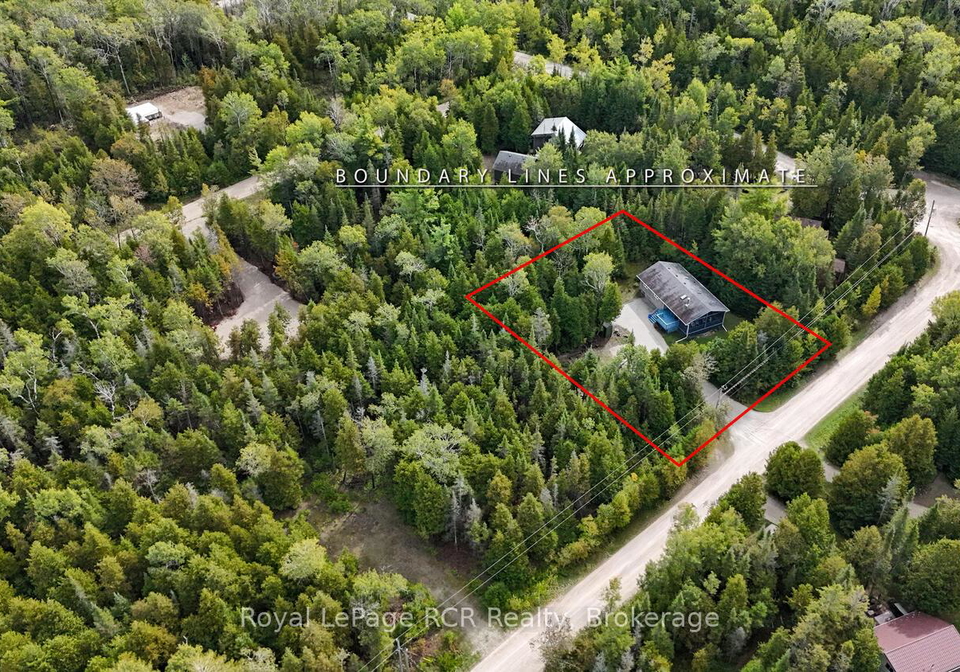 8-molly-street-northern-bruce-peninsula-ontario-x12551292