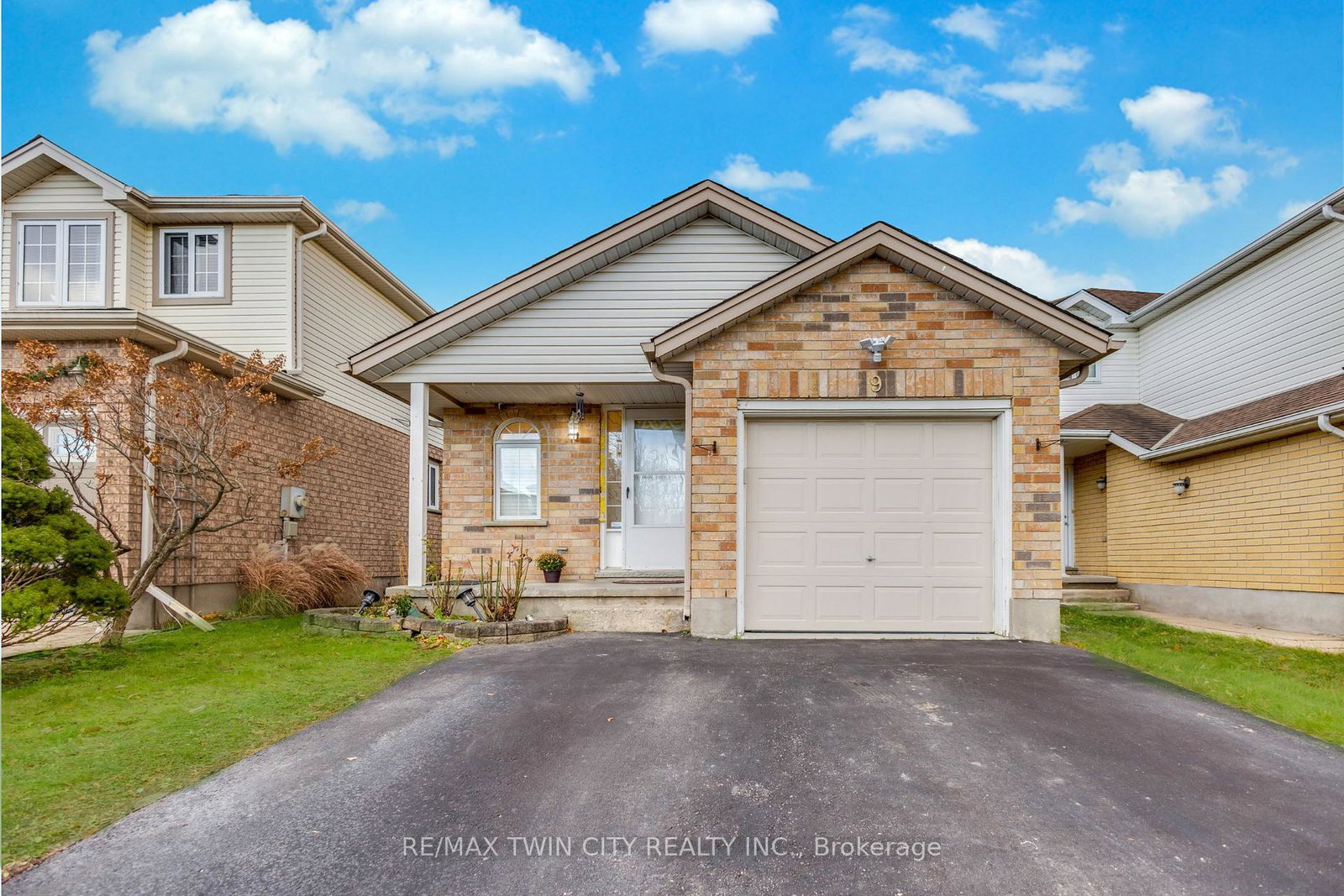 9-bush-clover-crescent-kitchener-ontario-x12551444