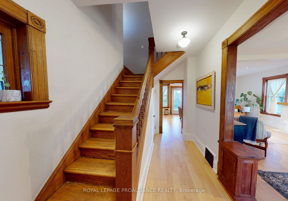 212-foster-avenue-belleville-ontario-x12551546
