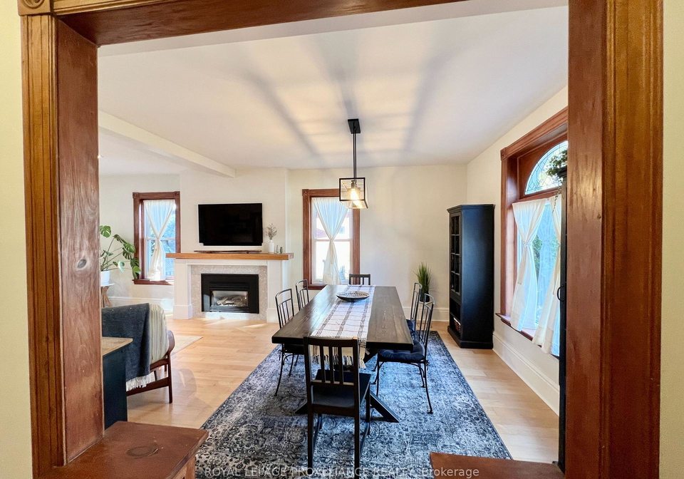 212-foster-avenue-belleville-ontario-x12551546