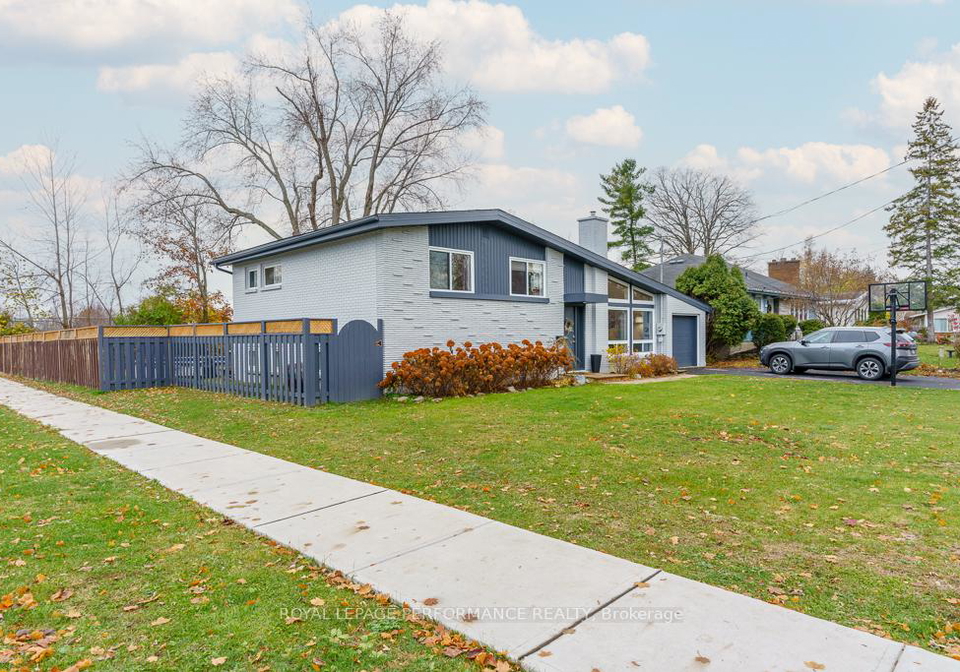 1402-boyd-street-cornwall-ontario-x12552132