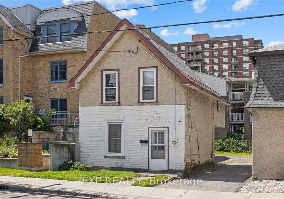 198-hinchey-avenue-ottawa-ontario-x12552676