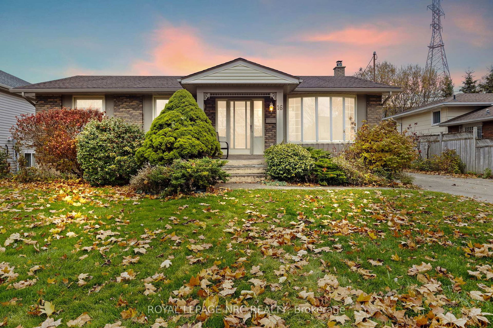 16-vanier-drive-welland-ontario-x12553604