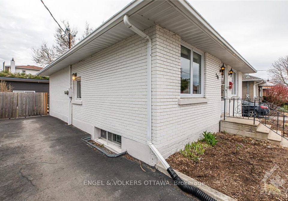298-st-jacques-street-ottawa-ontario-x12554282