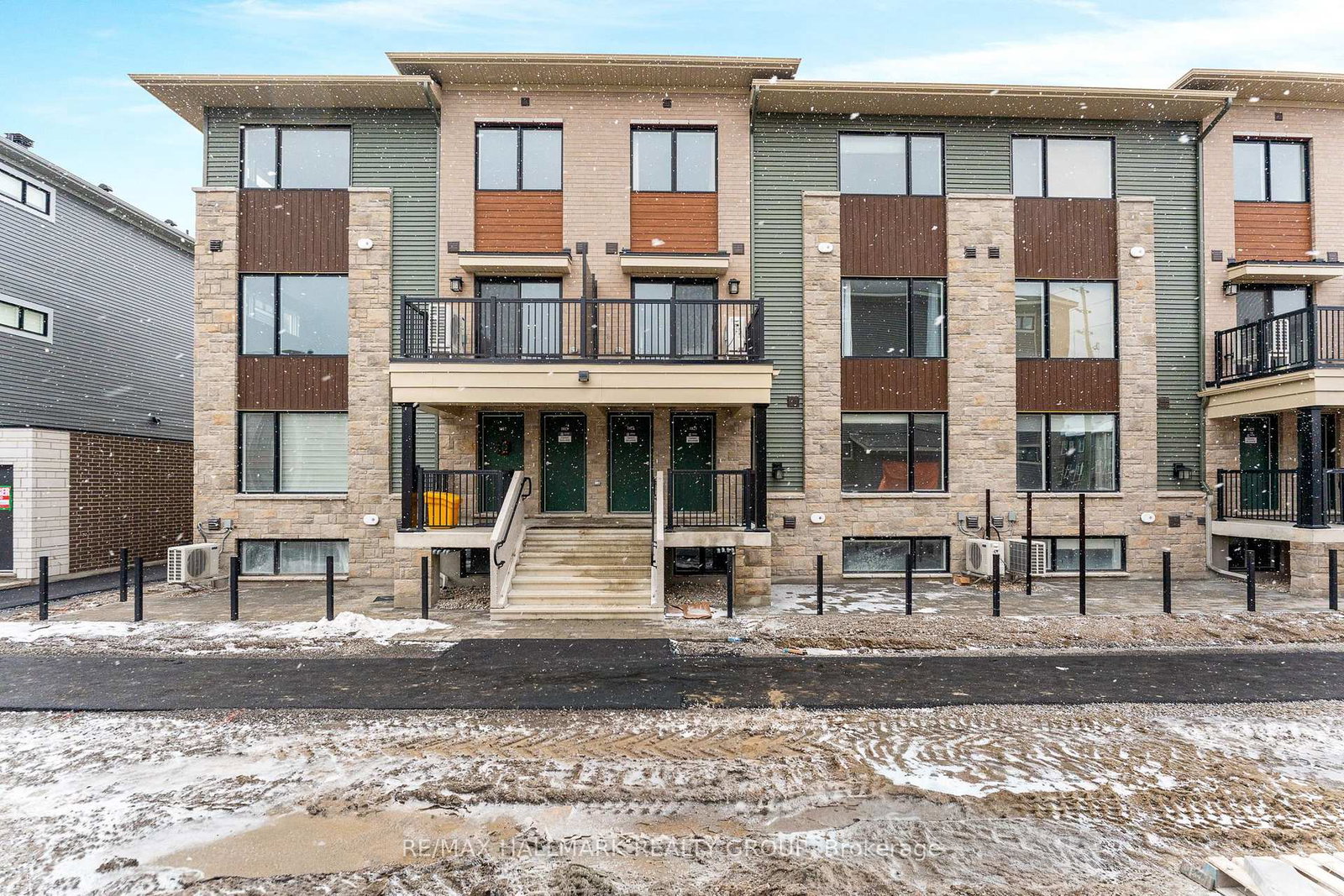 1023-creekway-private-kanata-ontario-x12554286