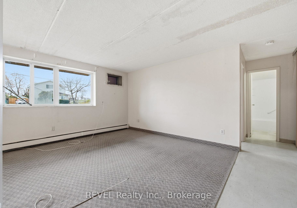 19-manchester-avenue-st-catharines-ontario-x12554502