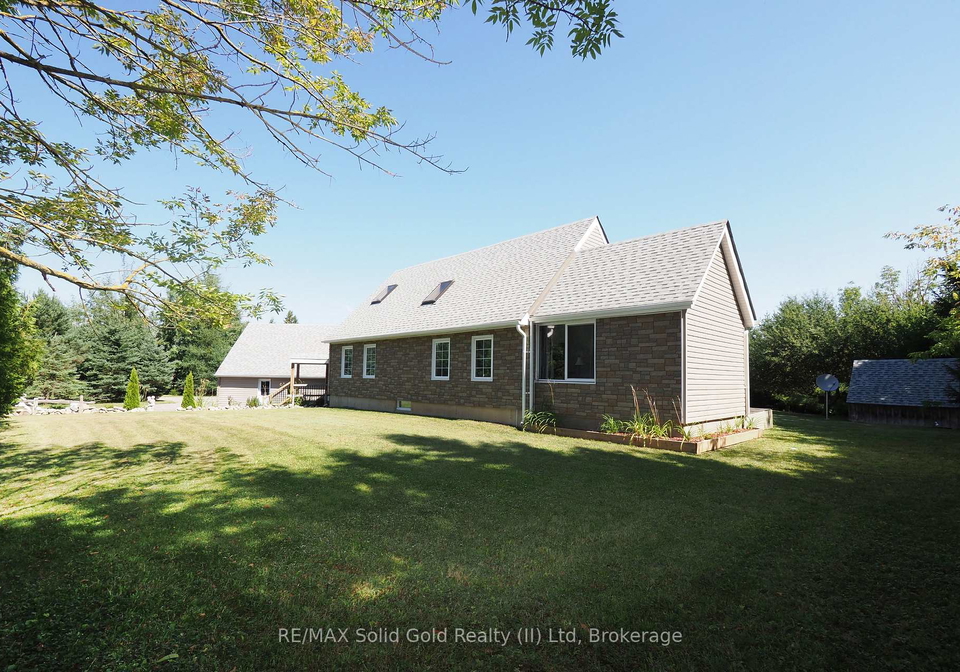 7201-highway-6-mapleton-ontario-x12554612