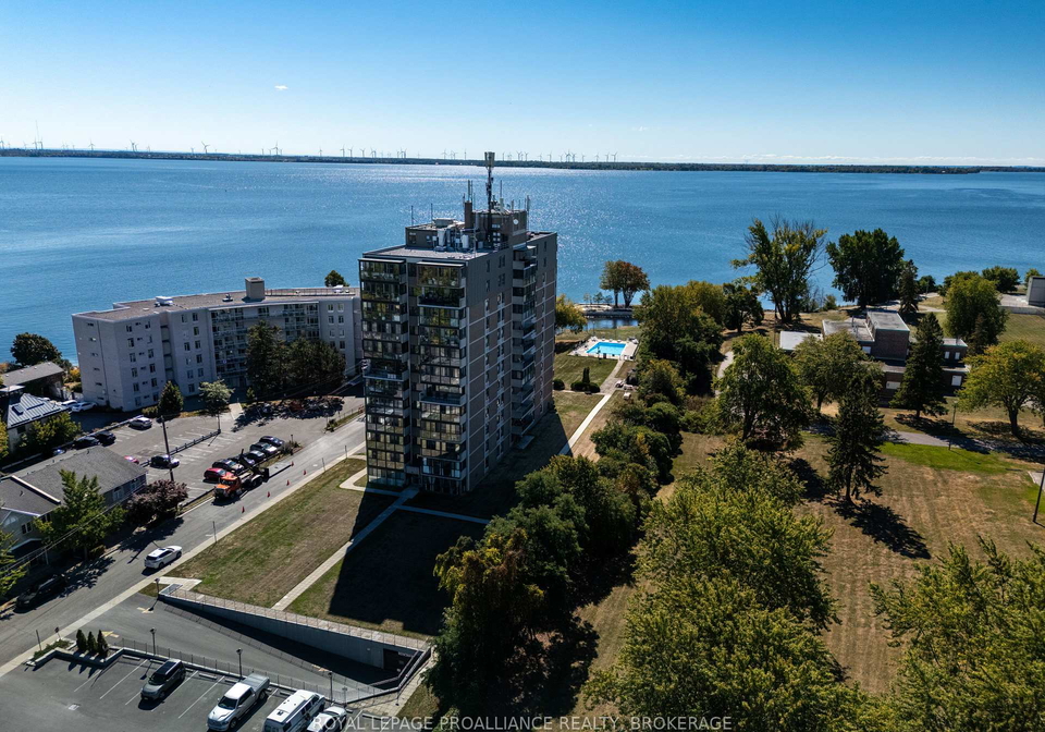 2-mowat-avenue-kingston-ontario-x12554678