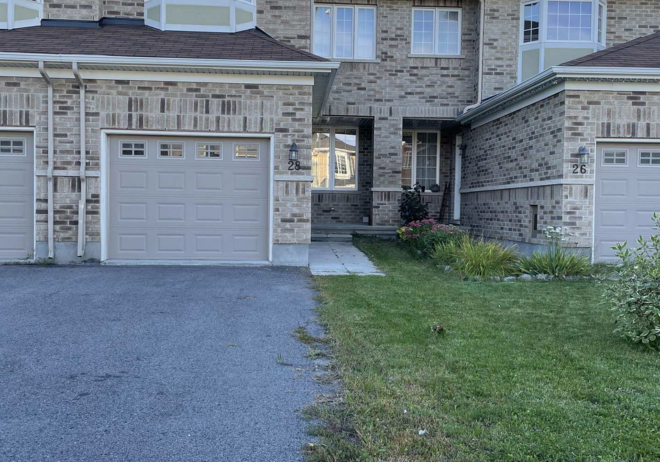 28-desmond-trudeau-drive-arnprior-ontario-x12555152