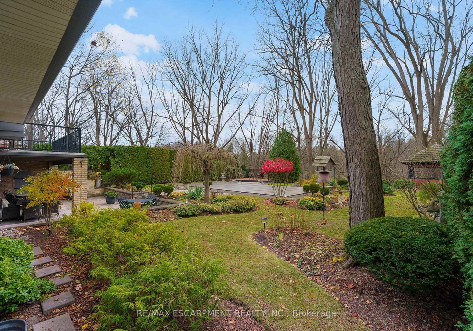 2-walnut-grove-hamilton-ontario-x12555390