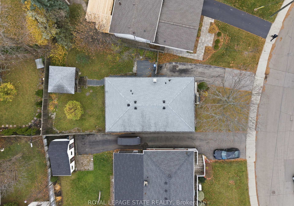 144-hoover-crescent-hamilton-ontario-x12555560