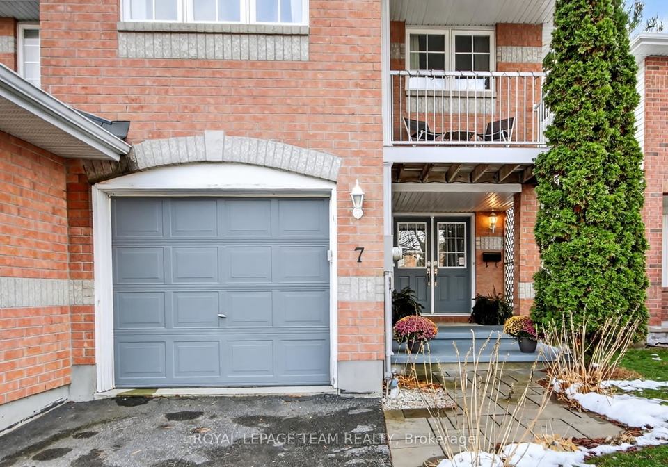 7-newcastle-avenue-kanata-ontario-x12555924